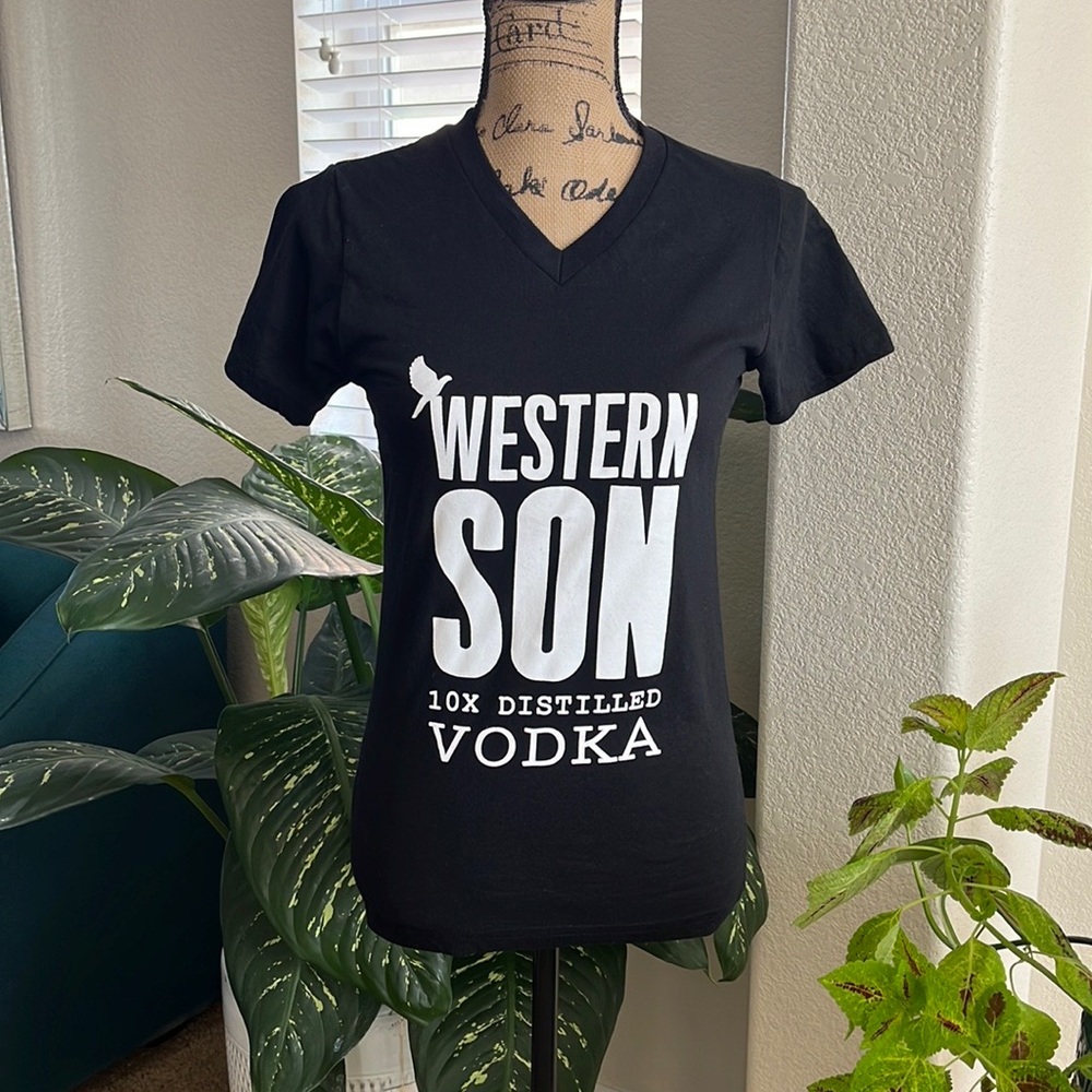 NWOT Western Son Vodka Size S.